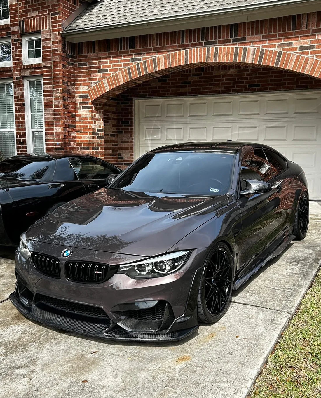 BMW M3 F80 front bumper with Laptor carbon fiber front lip