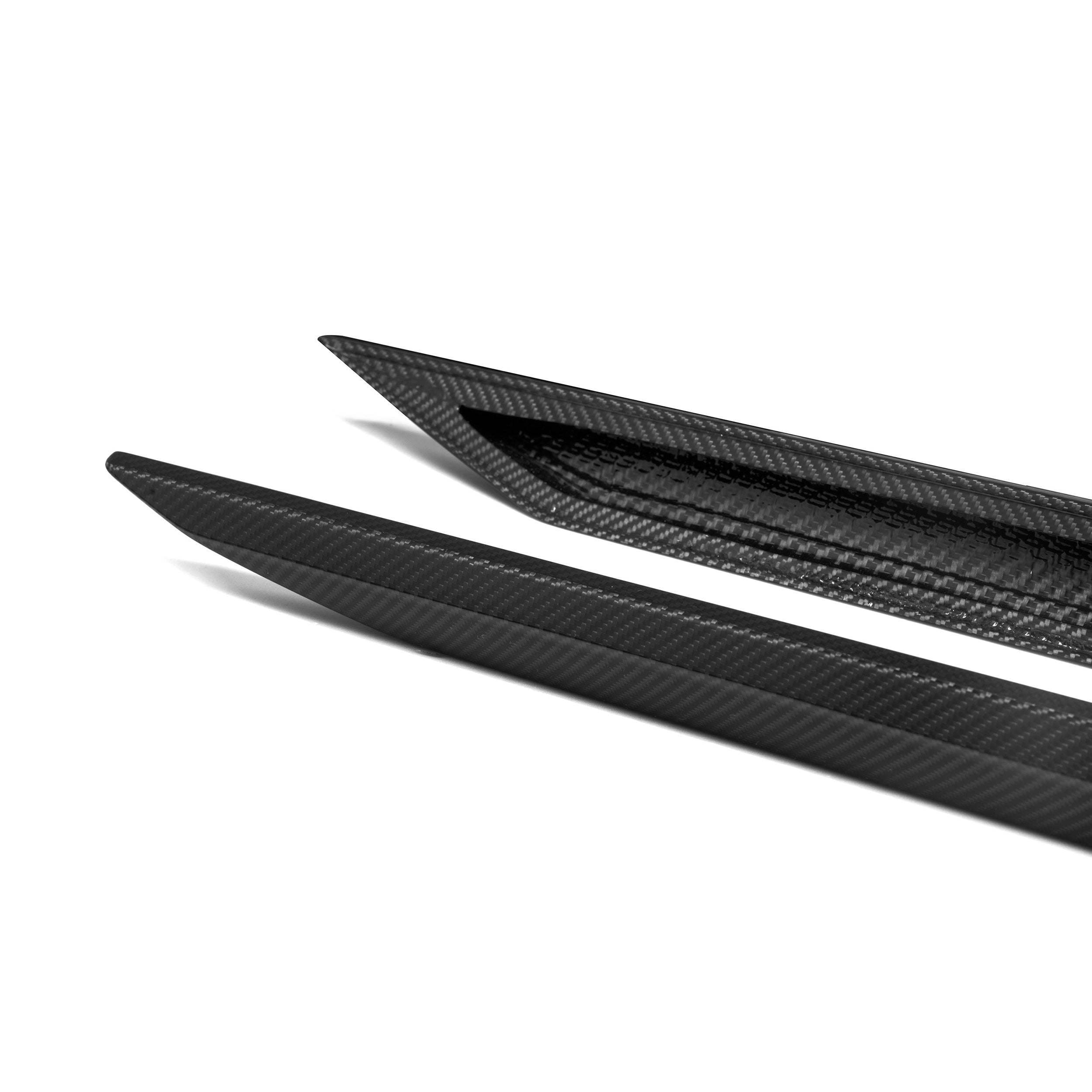 Aggressive Look with MP Style Carbon Fiber Side Skirts for BMW M5
