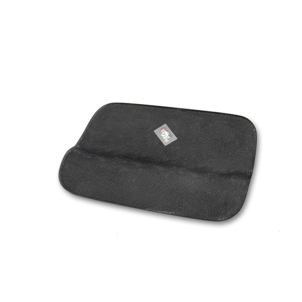 Lightweight F82 M4 fuel tank cover carbon fiber accessory